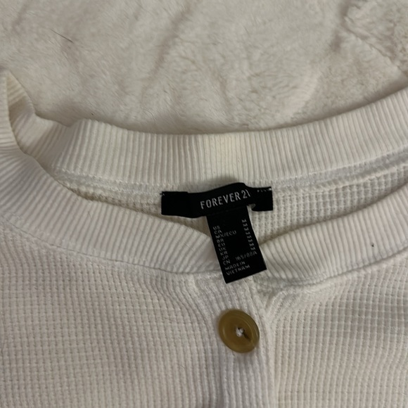 Forever 21 Waffle Henley - Picture 3 of 5